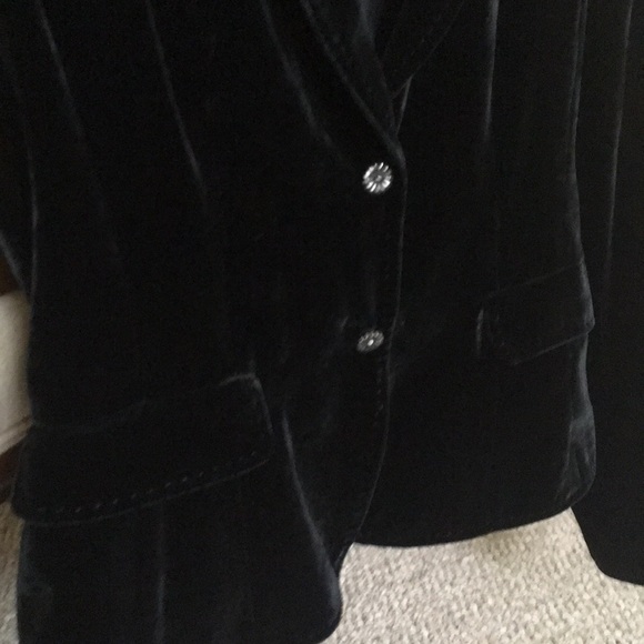 BLACK VELVET BLAZER - Picture 2 of 8